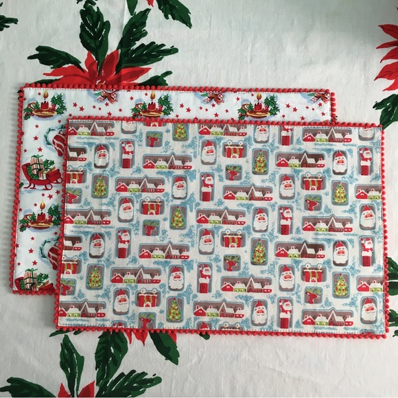 ✨Retro Christmas Reversible Placemats, Set of 2✨ - Picture 4 of 13